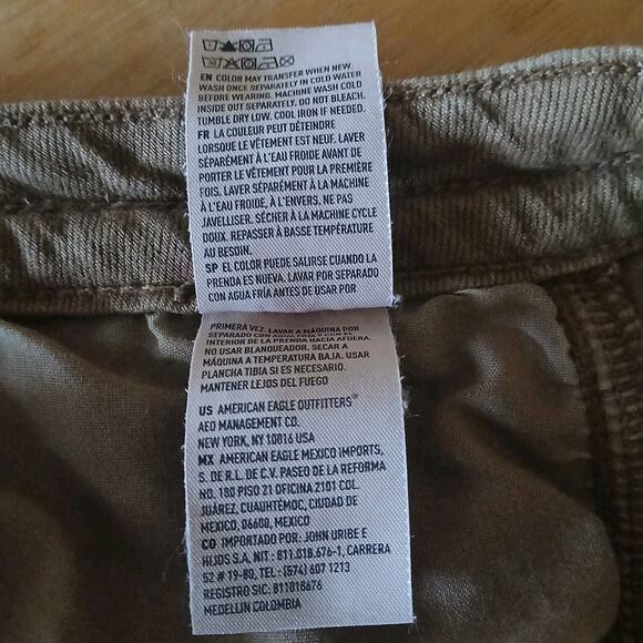 American Eagle Dreamy Drape Low Rise Ultra Wide Leg Jeans Iced Mocha Size 14 - Picture 7 of 8